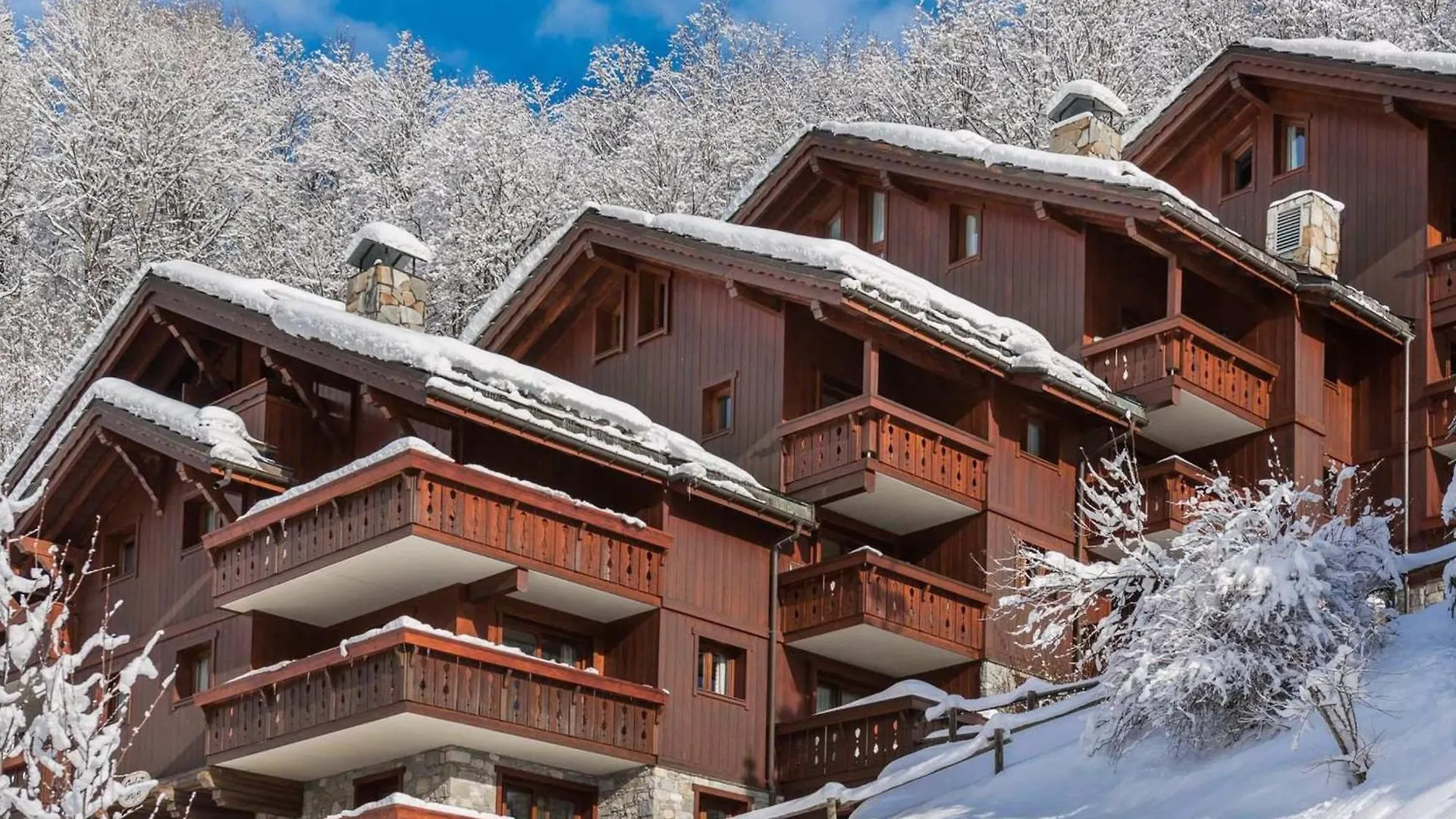 Charmant 3 Pieces Avec 2 Chambres, Terrasse, Parking Et Wi-Fi A Meribel - Fr-1-566-61 Les Allues Apartment